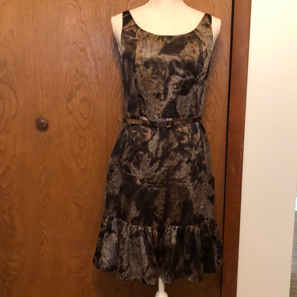 The Limited multicolored abstract print sleeveless dress with belt. Size 6